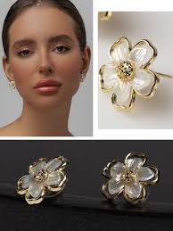 Golden Floral Pearl Stud Earrings – Lightweight & Elegant